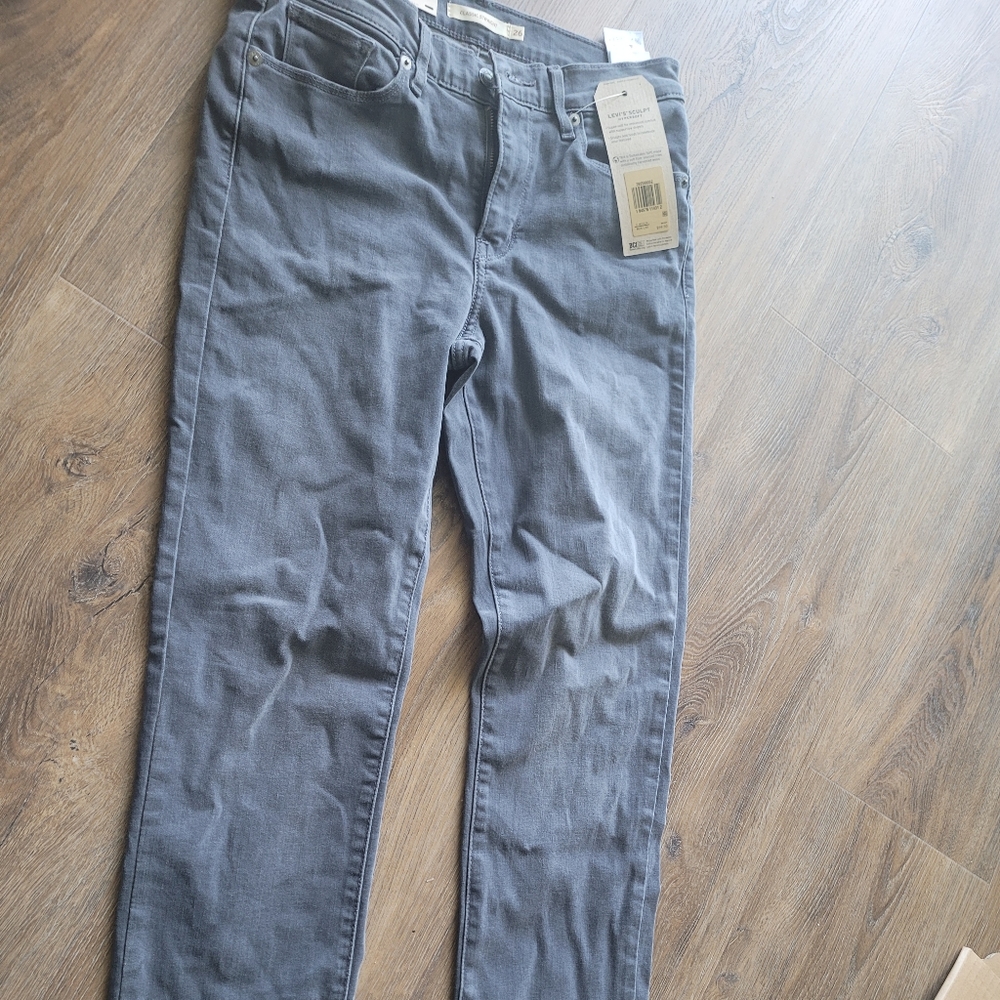 Levi's classic straight sculpt jeans